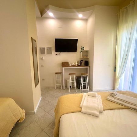 ナポリ Terrazza Garibaldi Bed & Breakfast エクステリア 写真